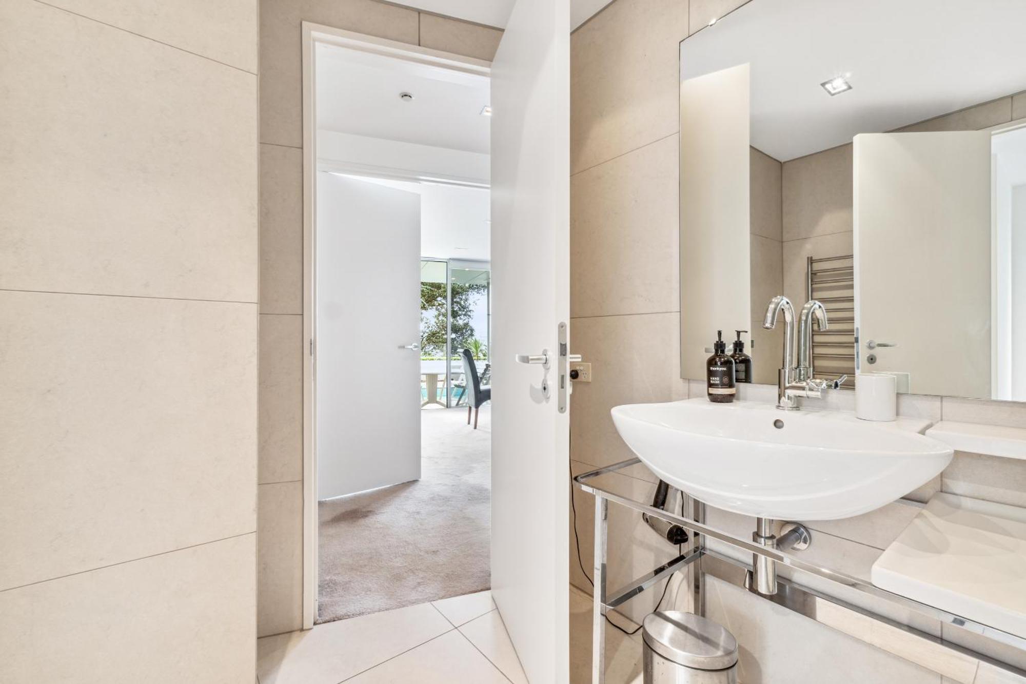 Sentinel Beach House - Auckland Holiday Retreatヴィラ エクステリア 写真